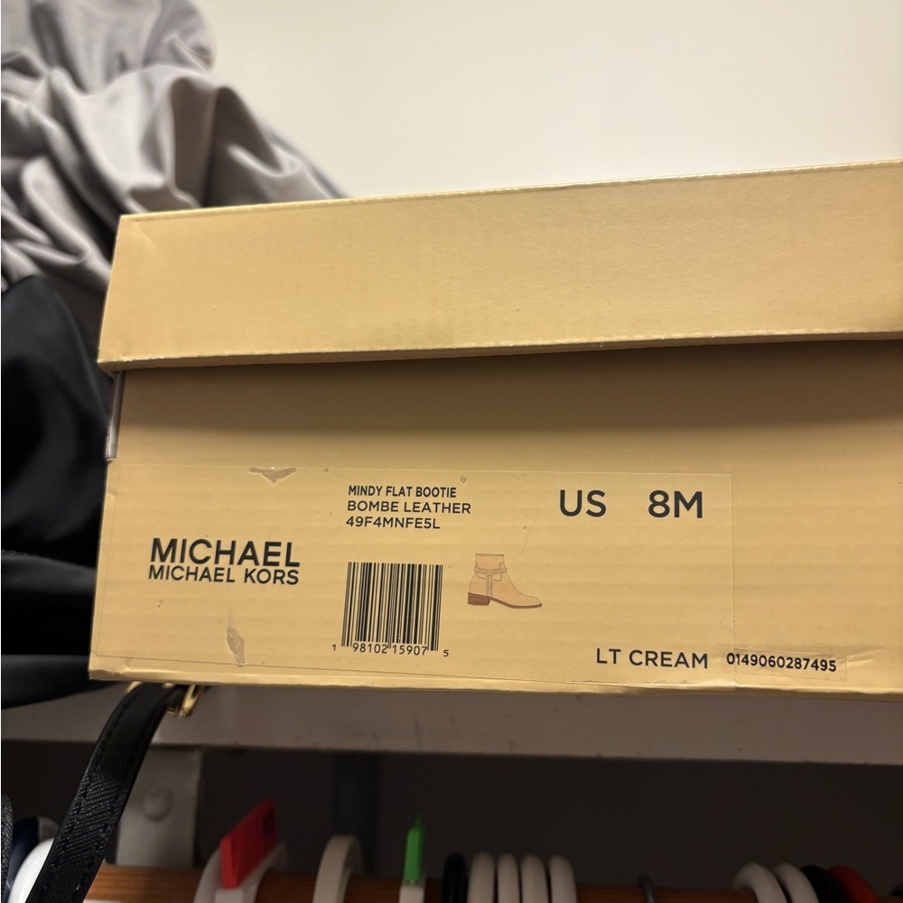 Michael Kors Cream Ankle Boots - Picture 8 of 8